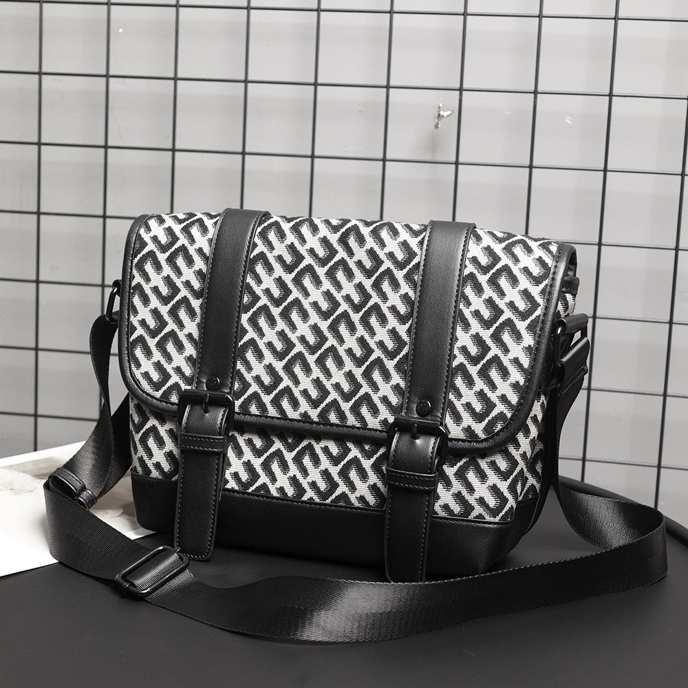 Austin Crossbody Bag