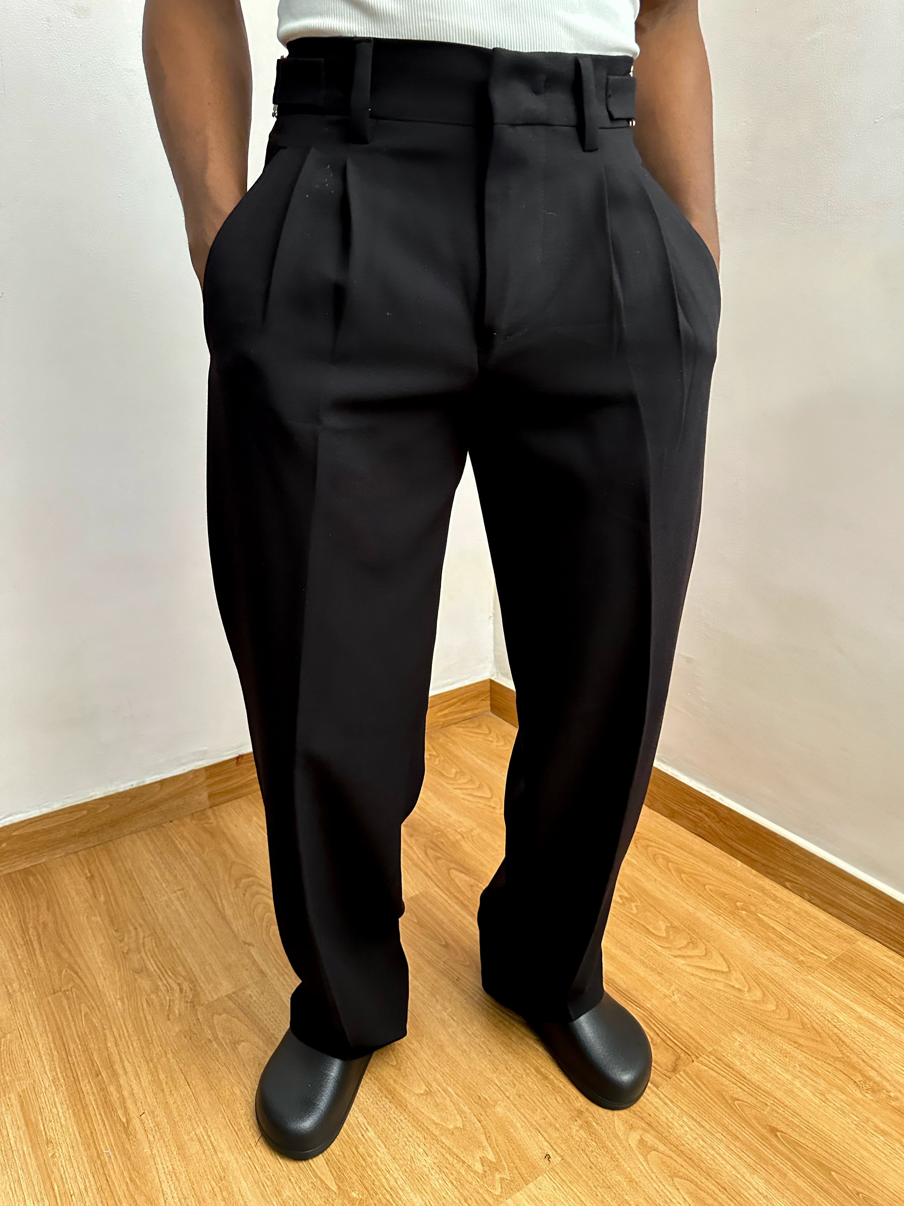 Celia Oxford Pleats Baggy Trouser - Black-3