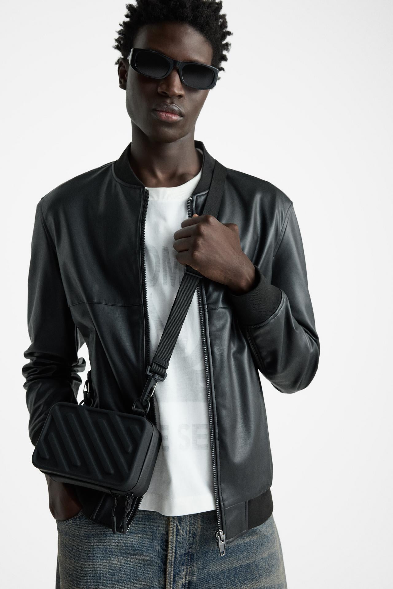 Arnold Rigid Crossbody Bag - Black