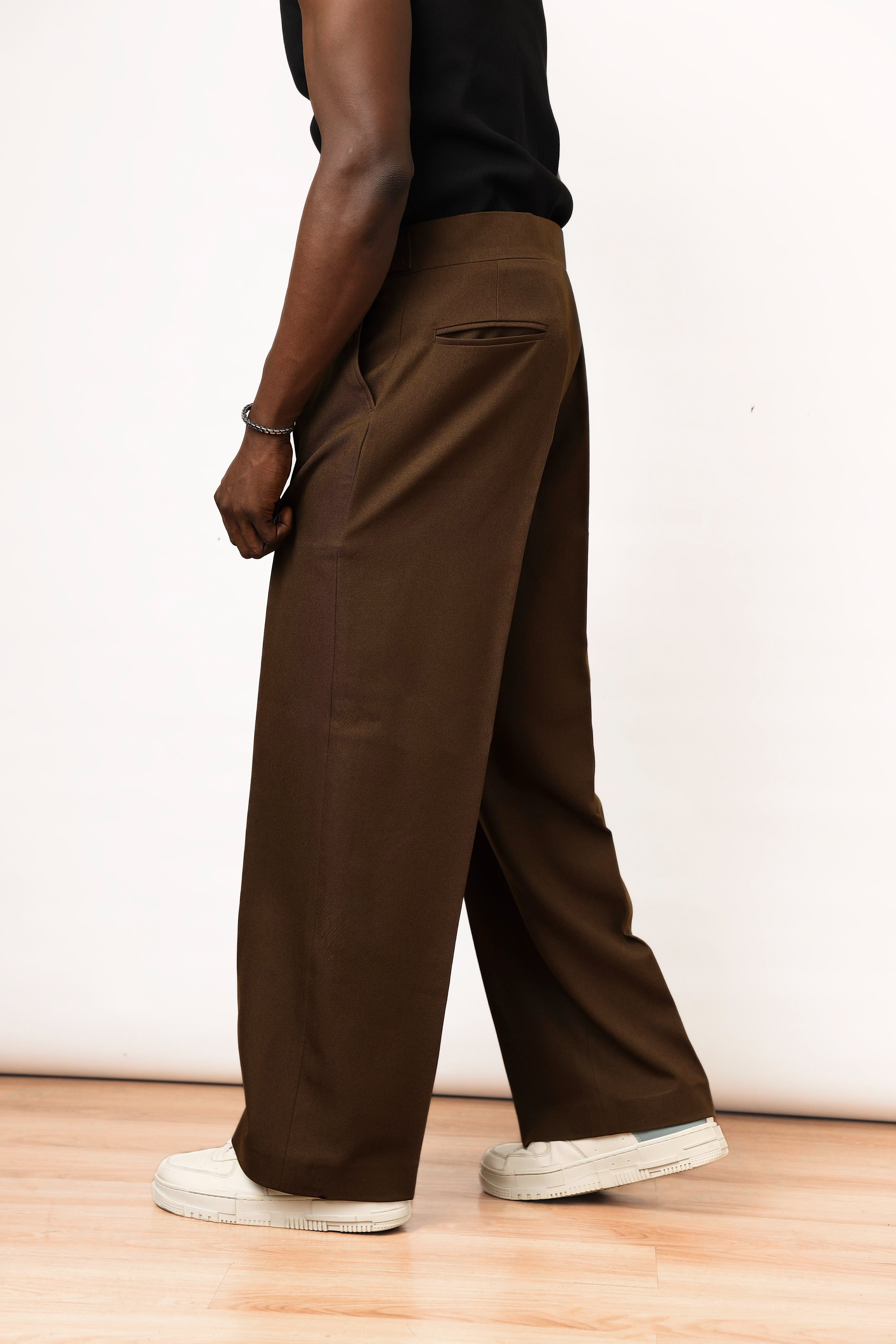 Casey Oxford Pleated Trouser - Mocha Brown