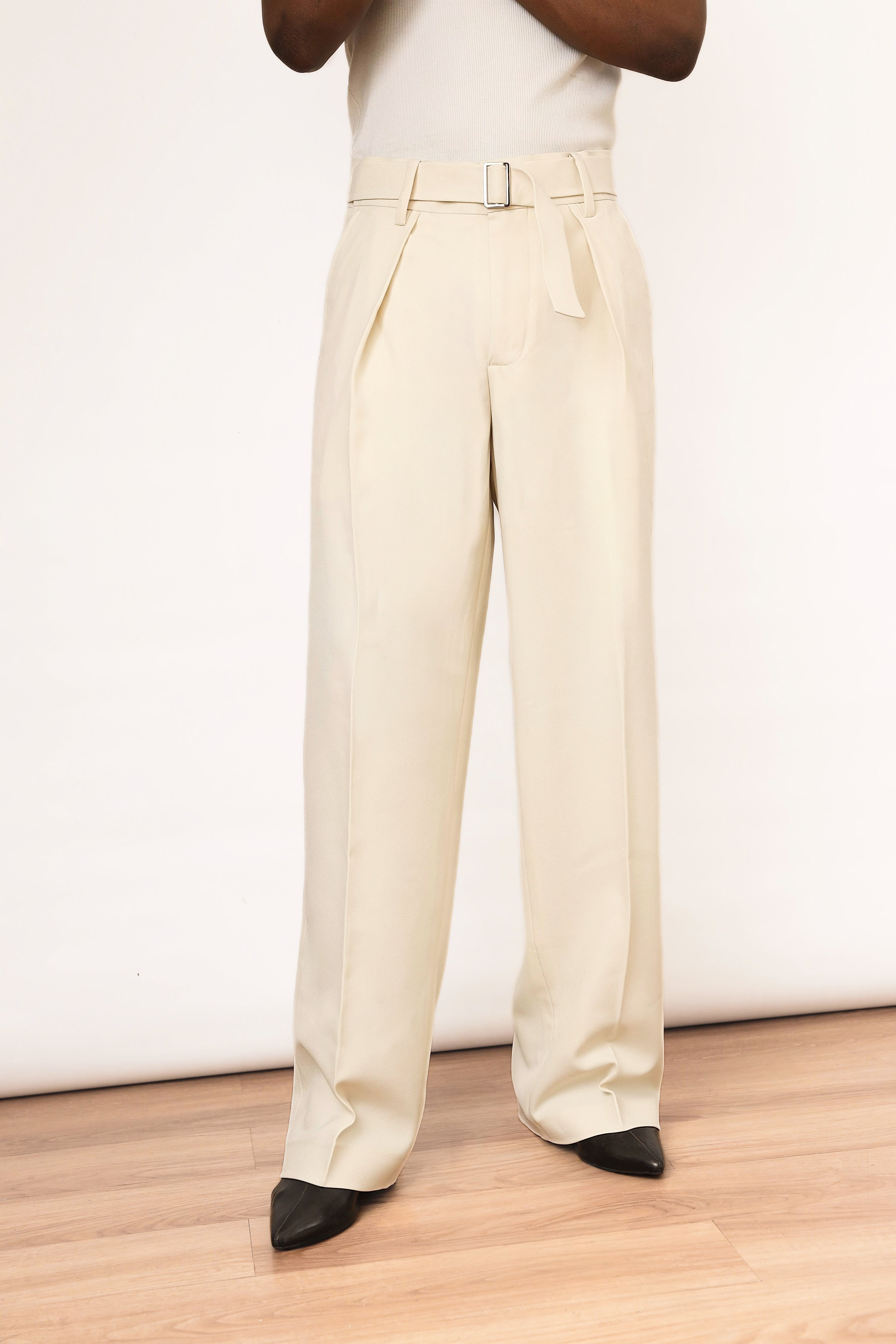 Casey Oxford Pleated Trouser - Milk