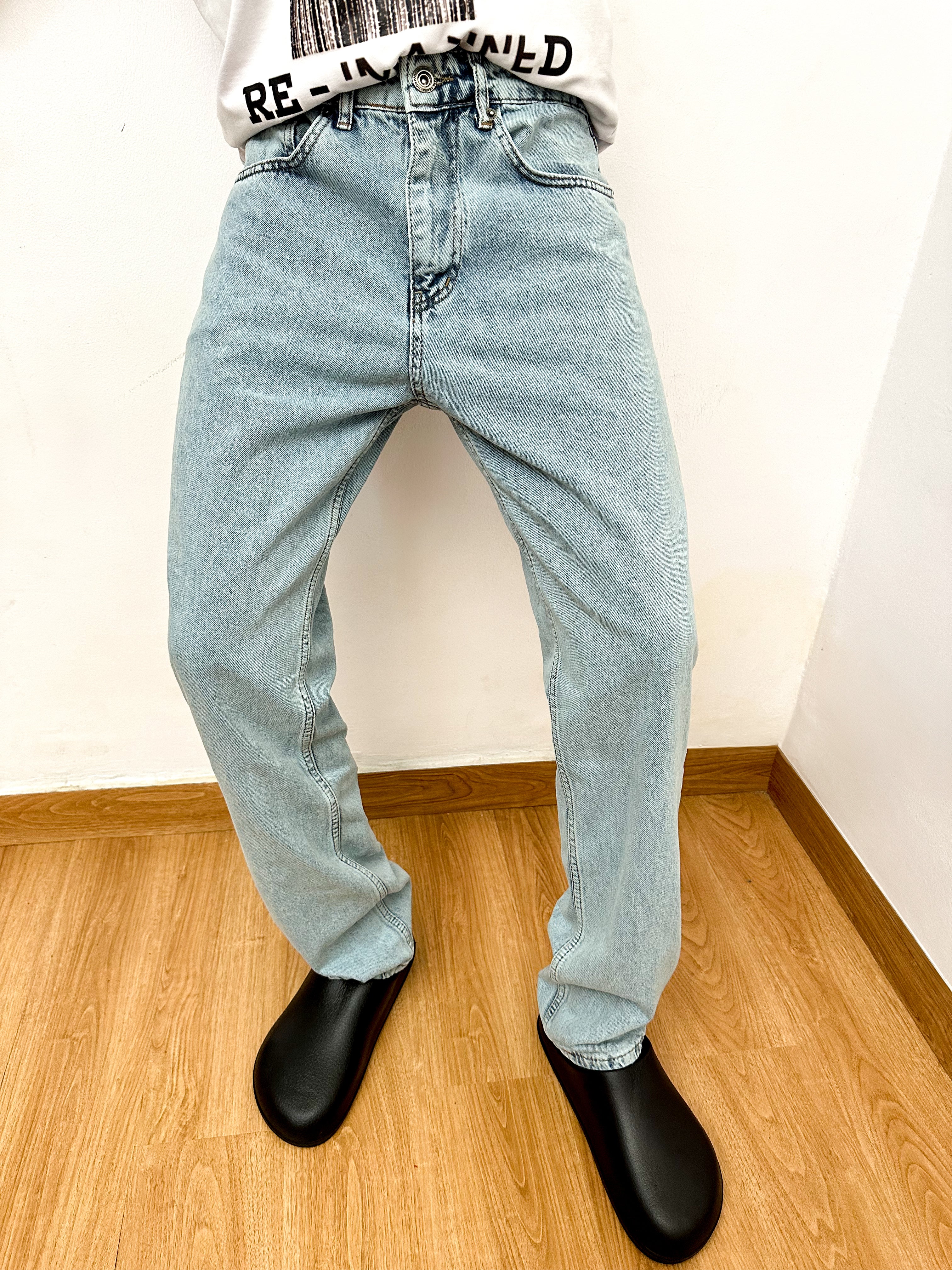 Cai Relaxed Straight Cut Jeans - Burnt Wash-3