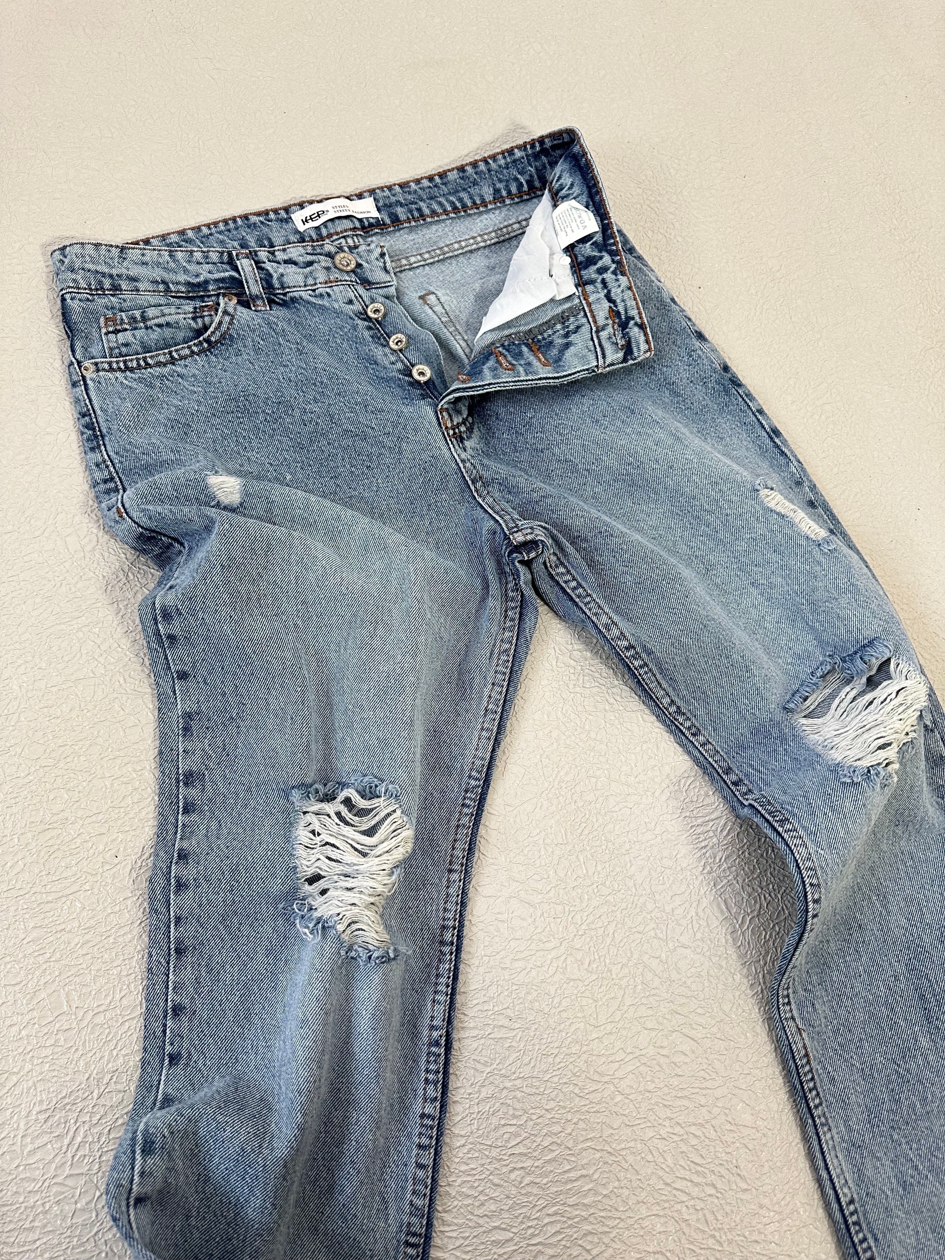 Callen Distressed Ripped Raw Hem Cropfit Boyfriend Jeans-8