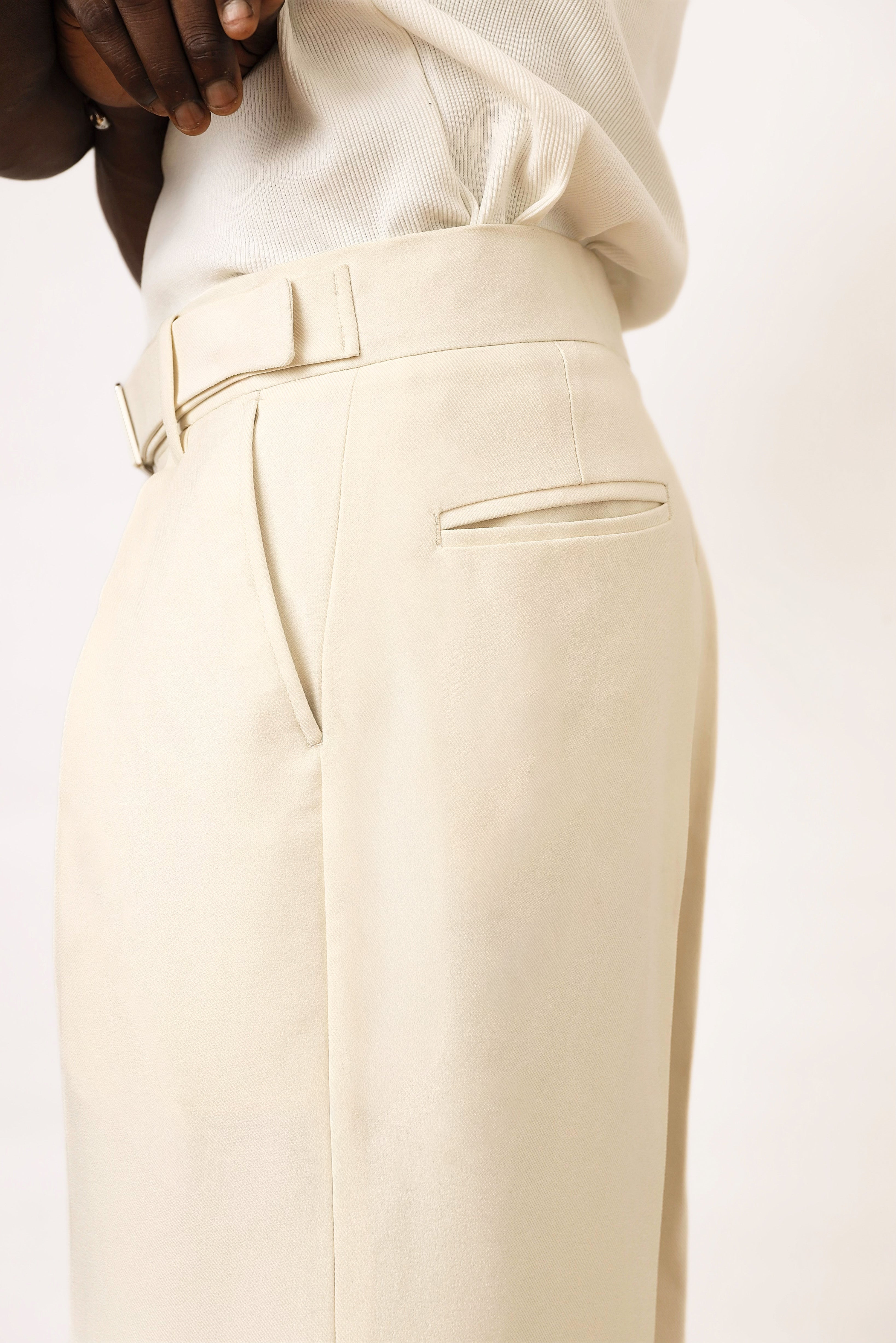 Casey Oxford Pleated Trouser - Milk-5