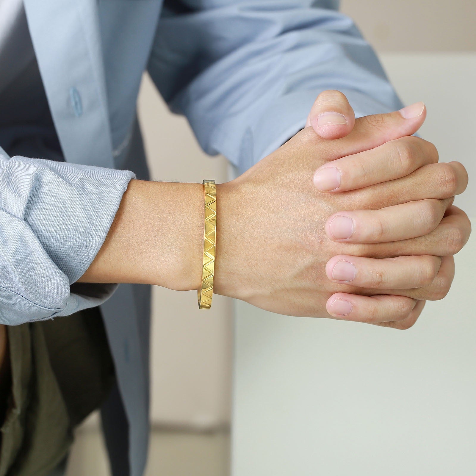 Cairo Wave Titanium Steel Bracelet - Gold