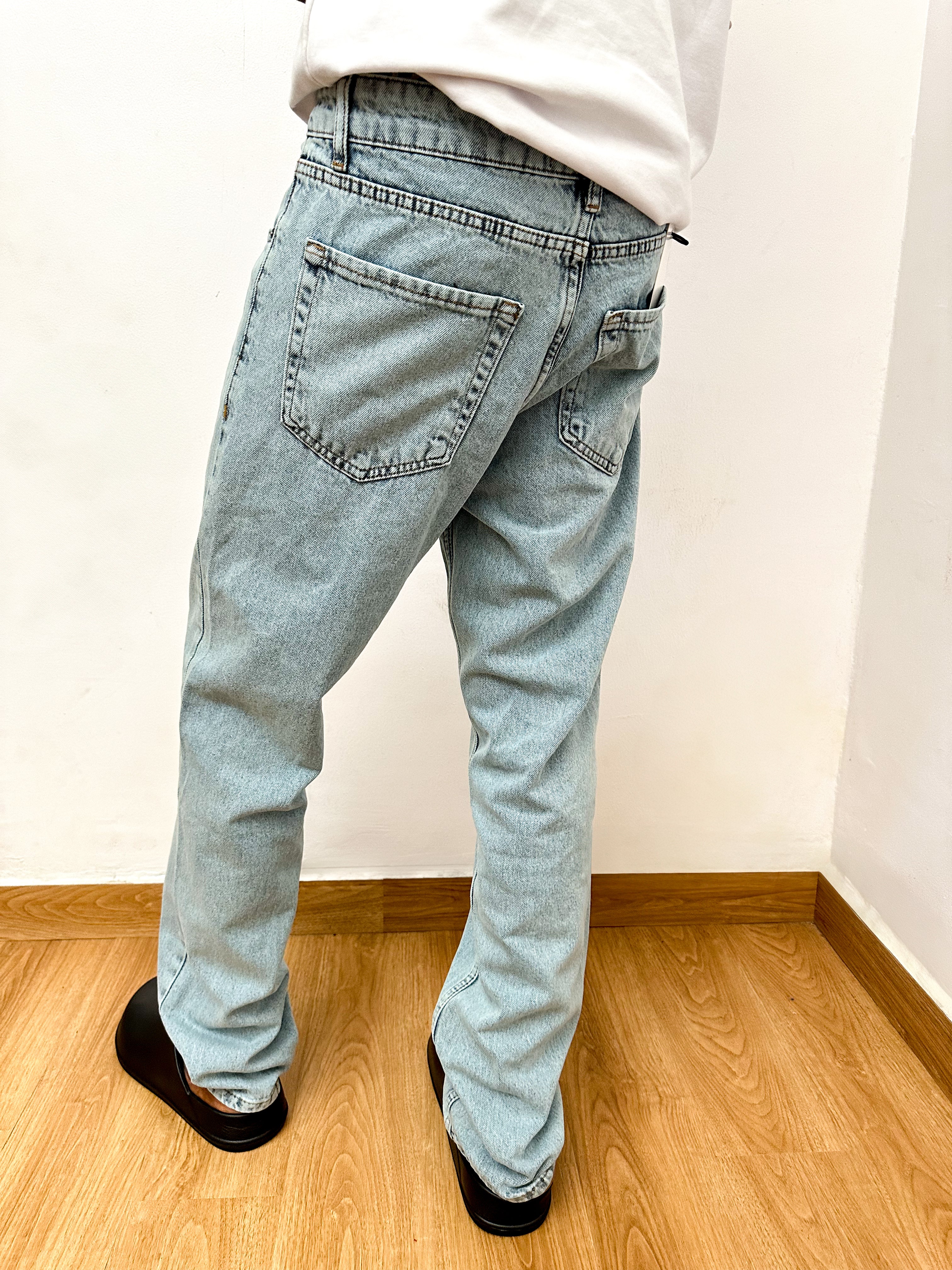 Cai Relaxed Straight Cut Jeans - Burnt Wash
