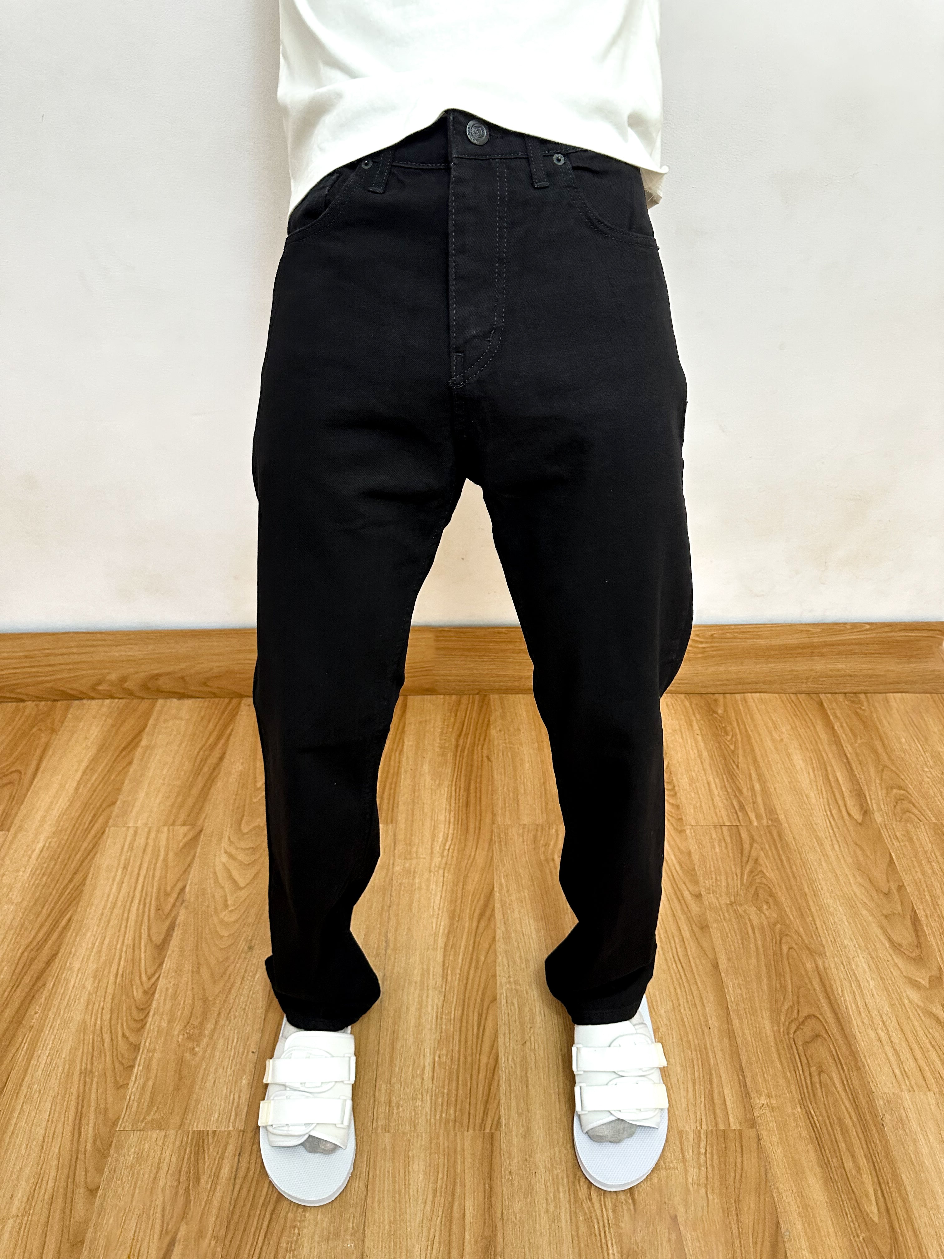 Cai Relaxed Straight Cut Jeans - Carbon Black