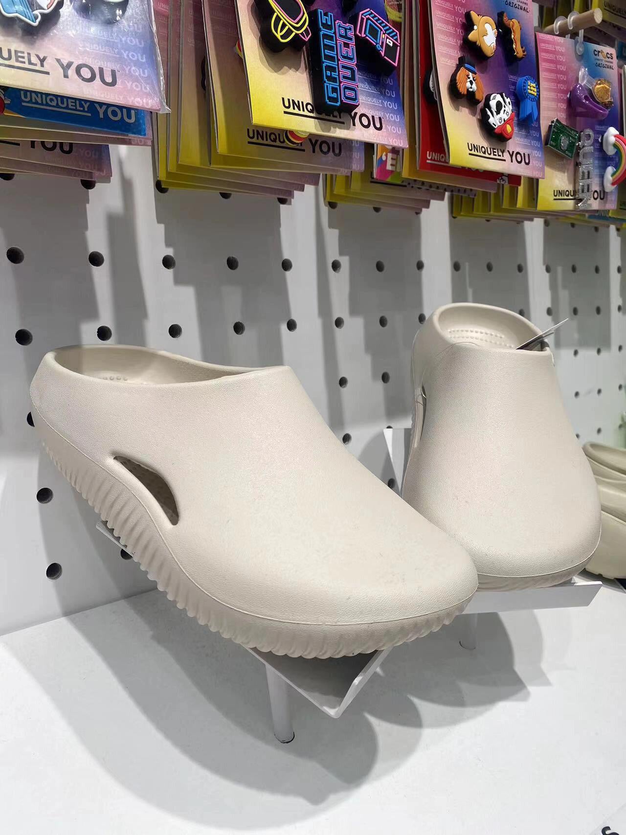 Aimee Unisex Clogs - Milk