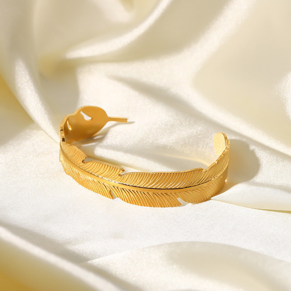Celia Leaf 18K Titanium Stainless Steel Bracelet - Gold