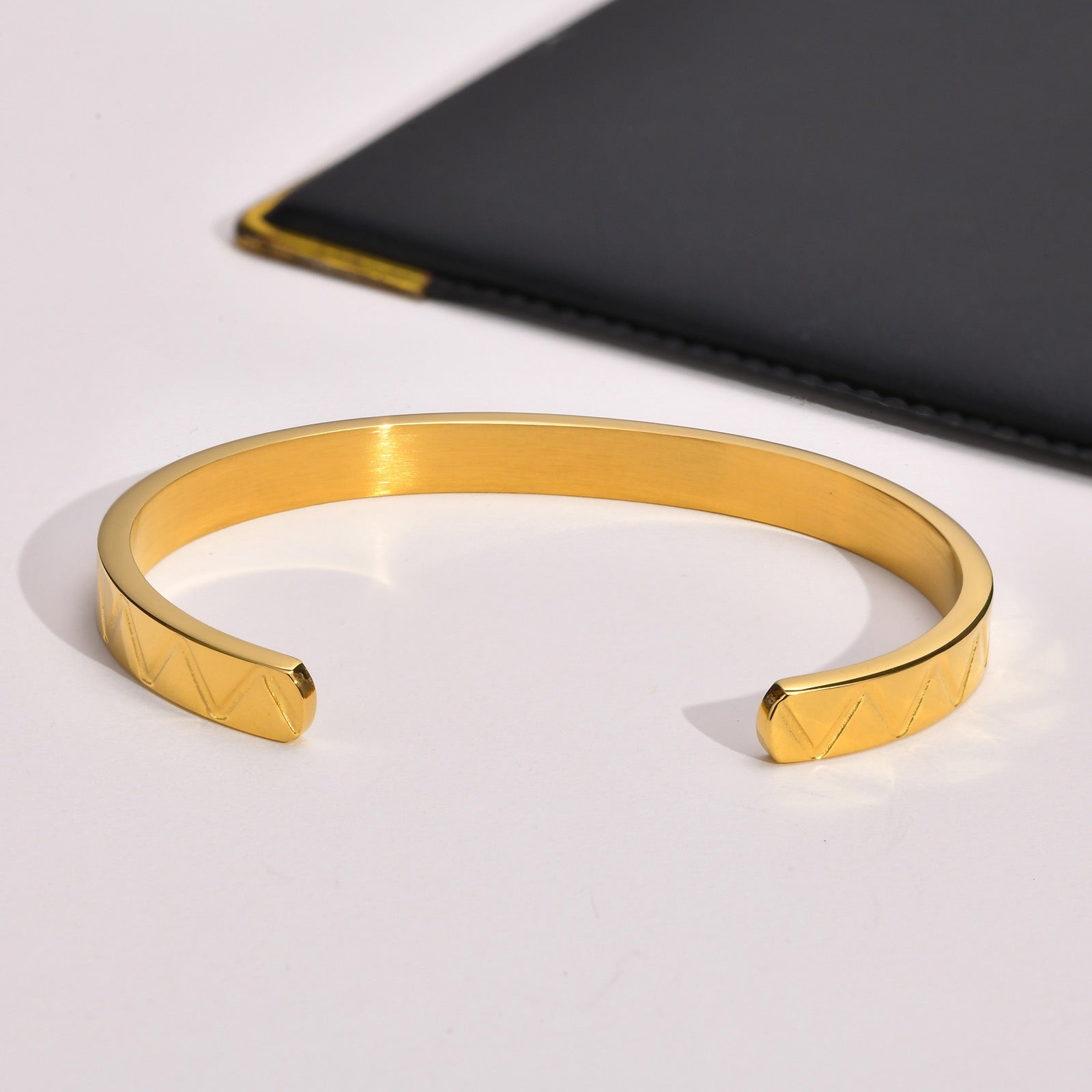 Cairo Wave Titanium Steel Bracelet - Gold-3