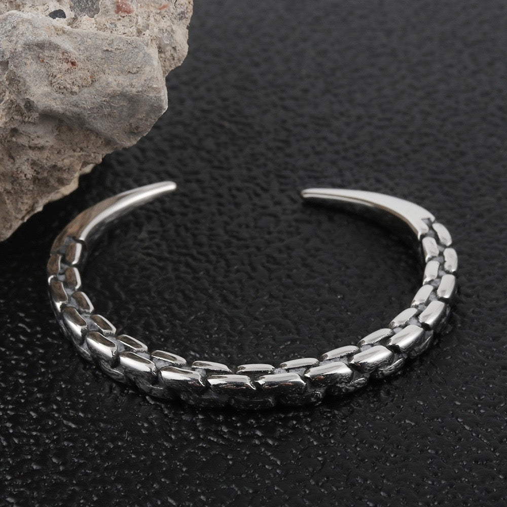 Callen Vetebrae Titanium Steel Bracelet-5