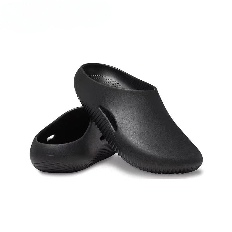 Aimee Unisex Clogs - Black