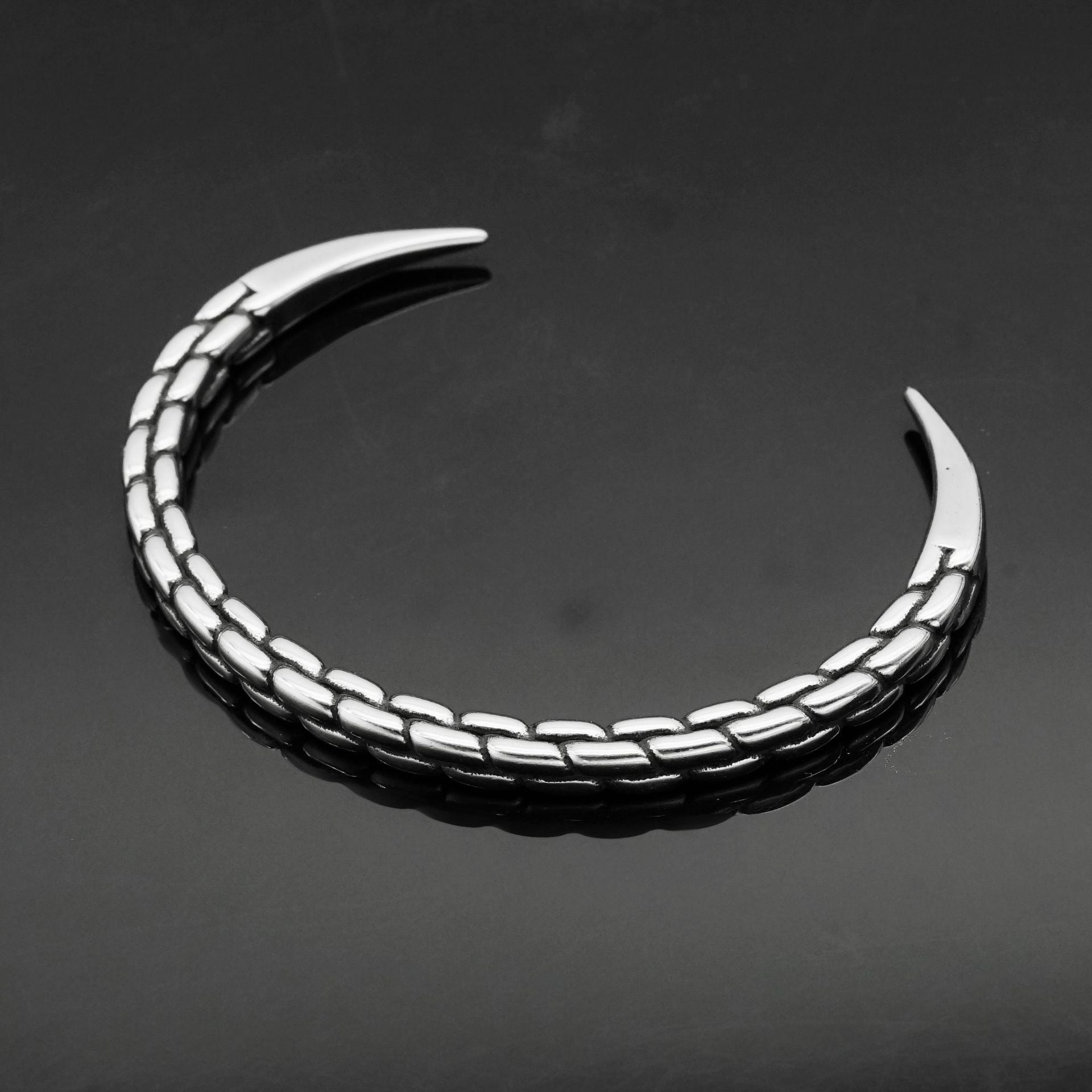 Callen Vetebrae Titanium Steel Bracelet-12