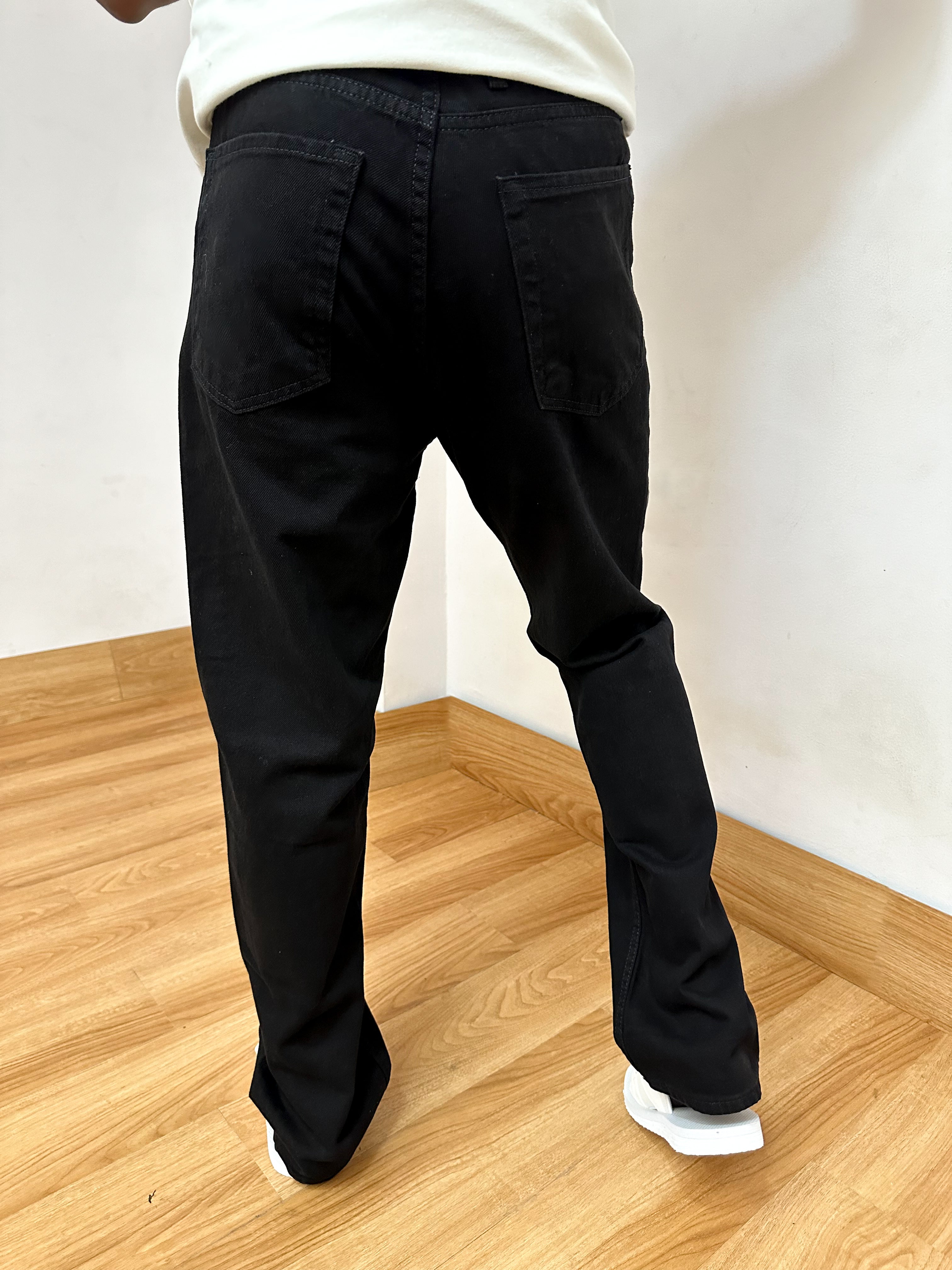 Cai Relaxed Straight Cut Jeans - Carbon Black