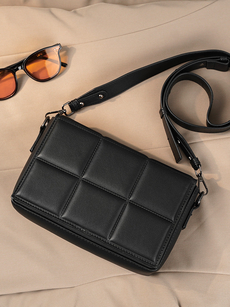 Azadin Crossbody Bag