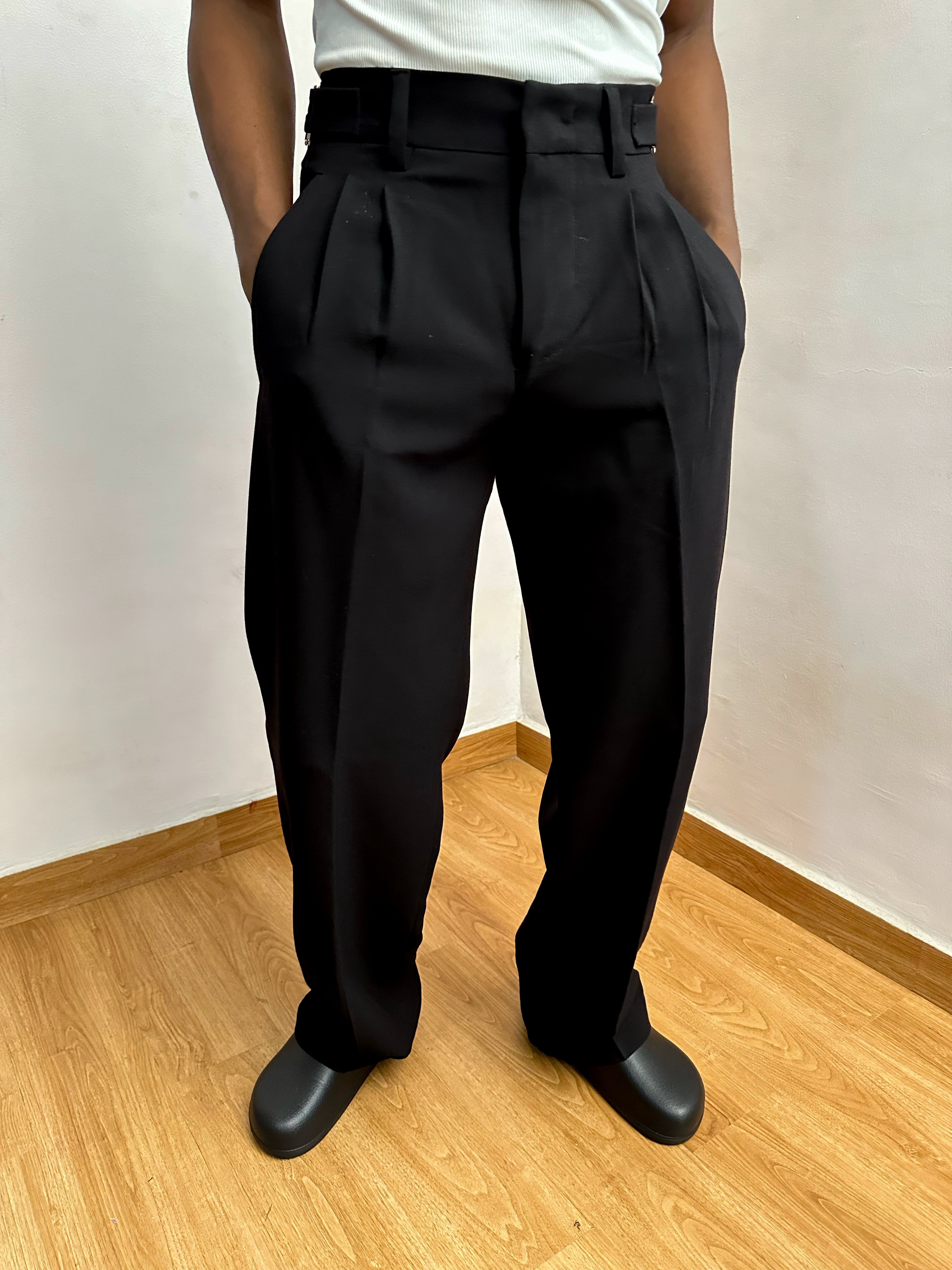 Celia Oxford Pleats Baggy Trouser - Black-10