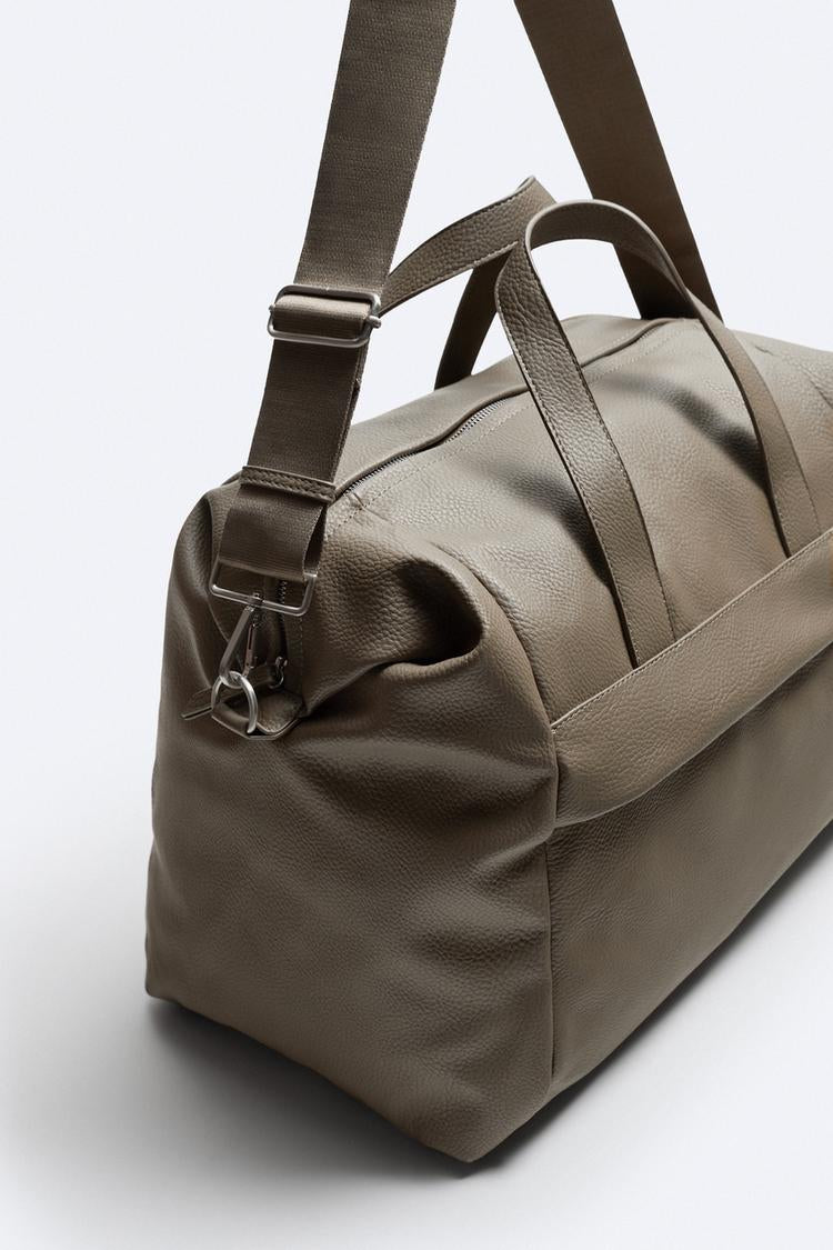 Ari Weekender Bag