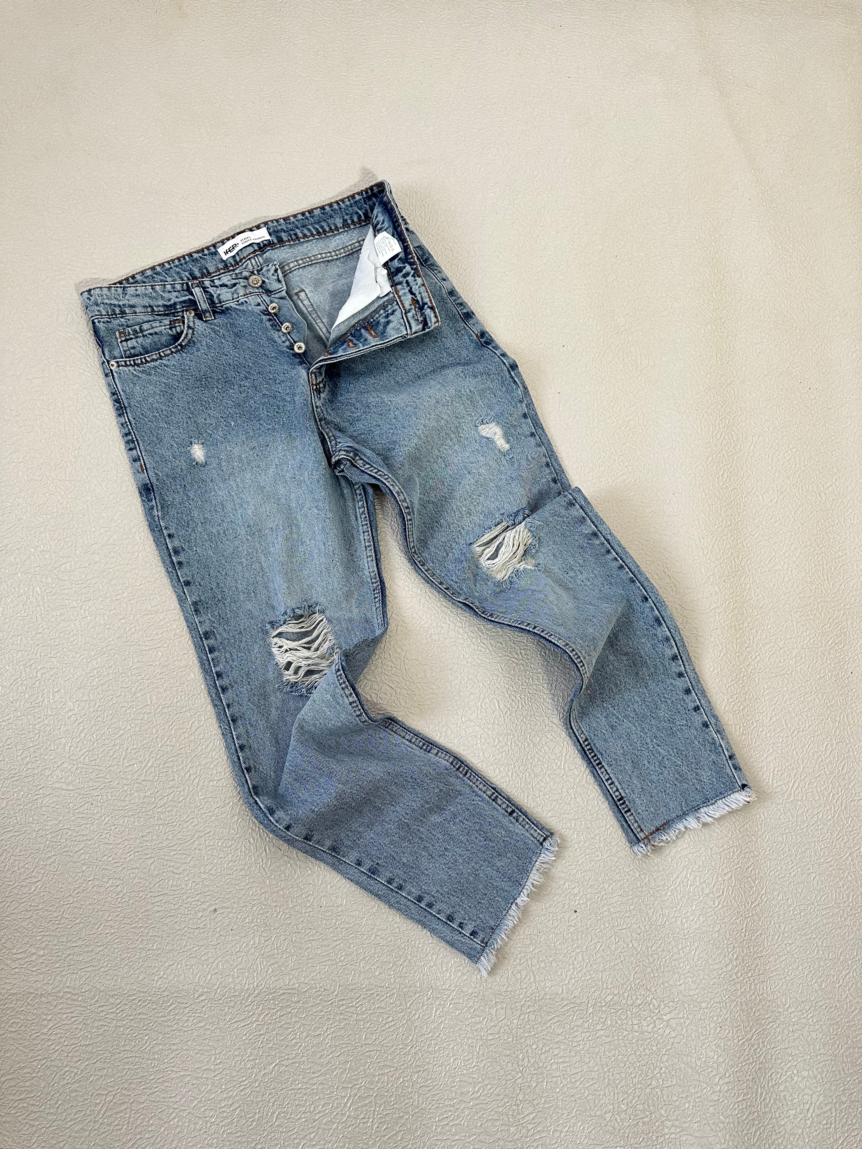 Callen Distressed Ripped Raw Hem Cropfit Boyfriend Jeans-5