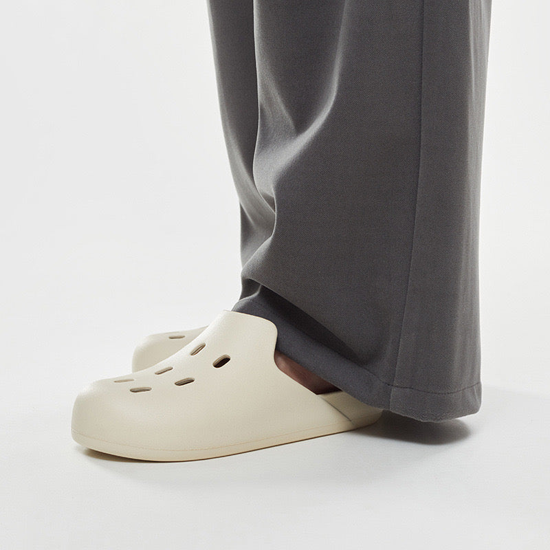 Alexis Unisex Vented Clogs (With Jibbitz)-zoom-8