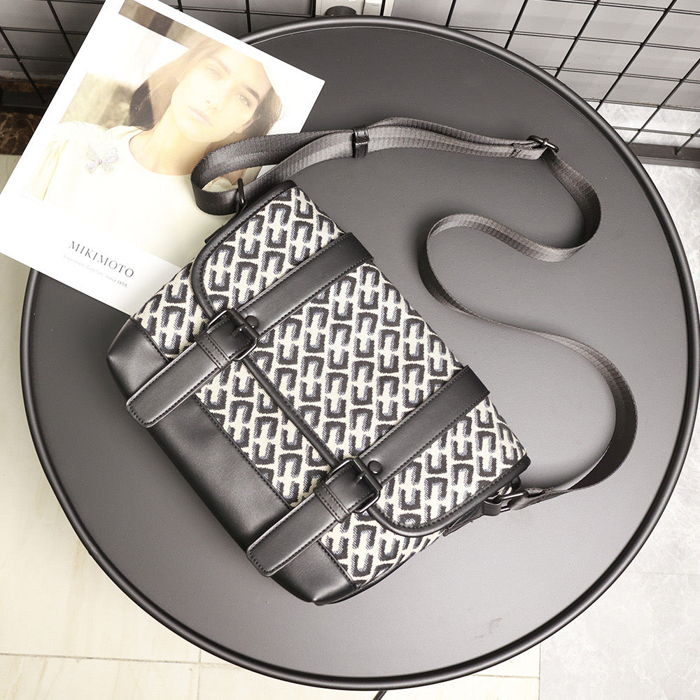 Austin Crossbody Bag