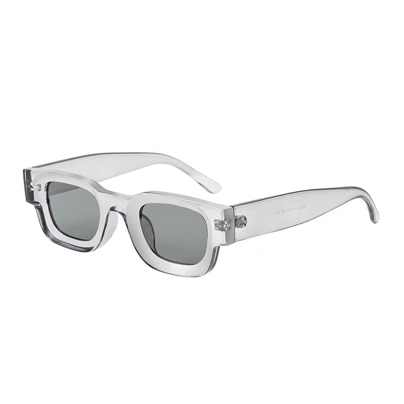 Alan Glasses-zoom-24