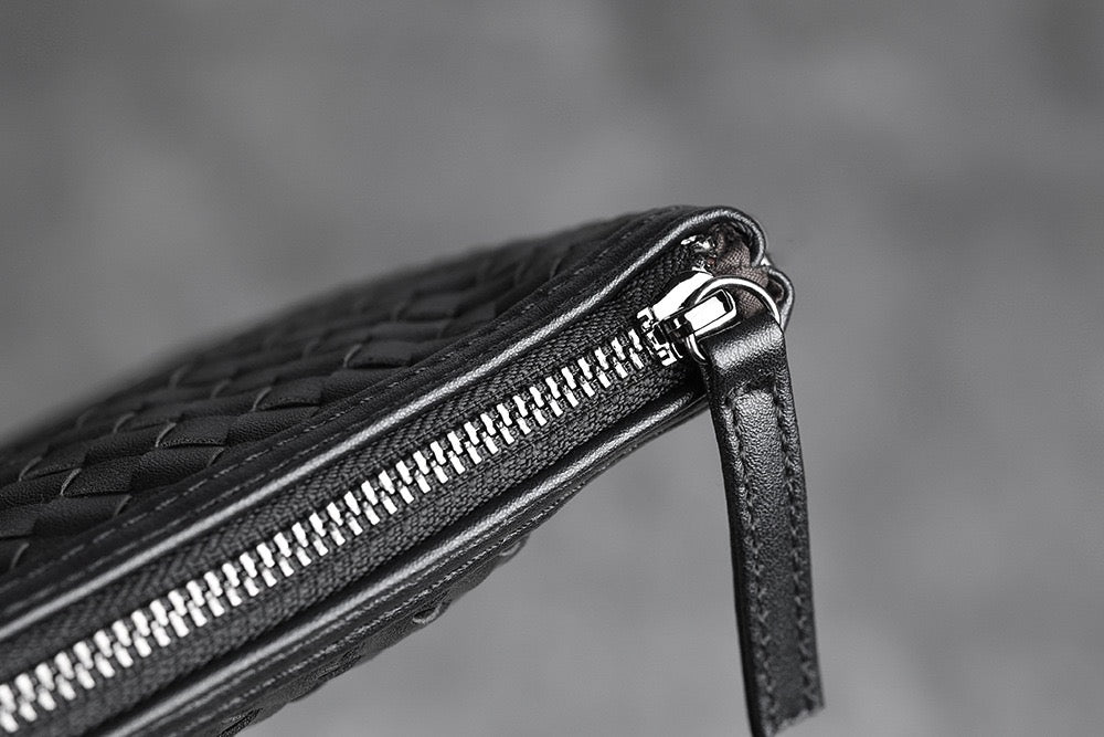 Aria Zipper Purse