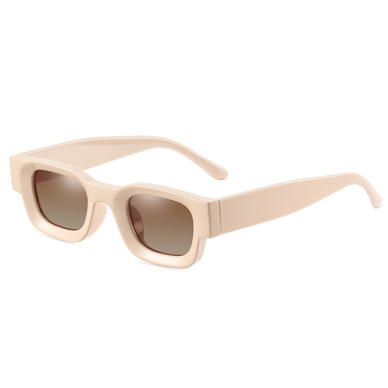 Alan Glasses-zoom-42